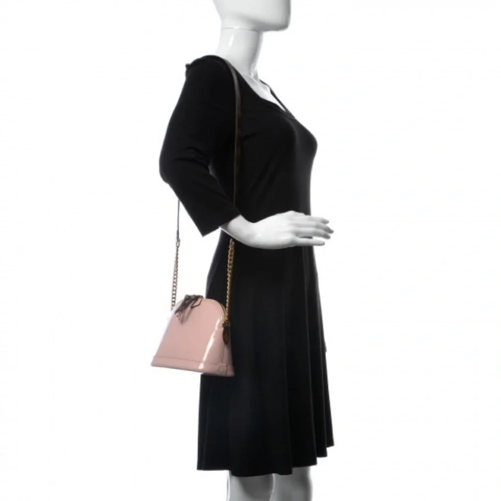 Louis Vuitton Pink Vernis Alma BB‎